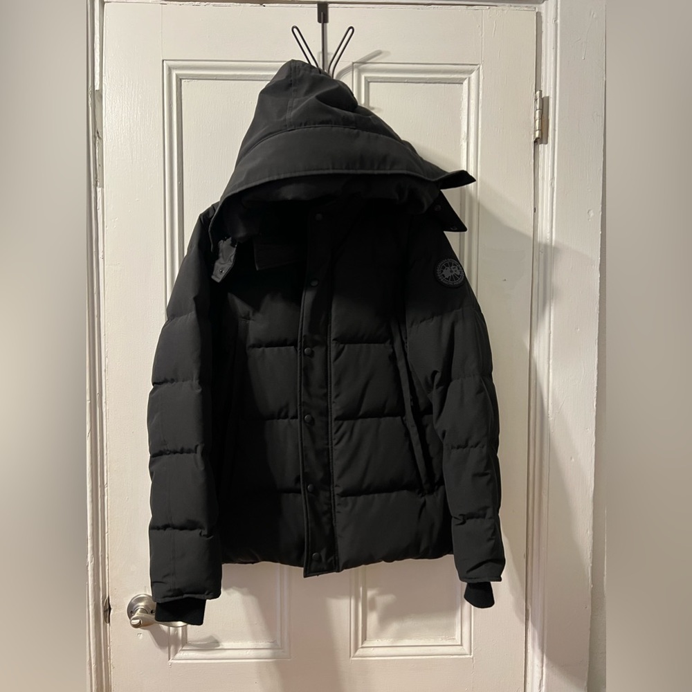 Canada Goose Wyndham Parka Black Label Extended Hood